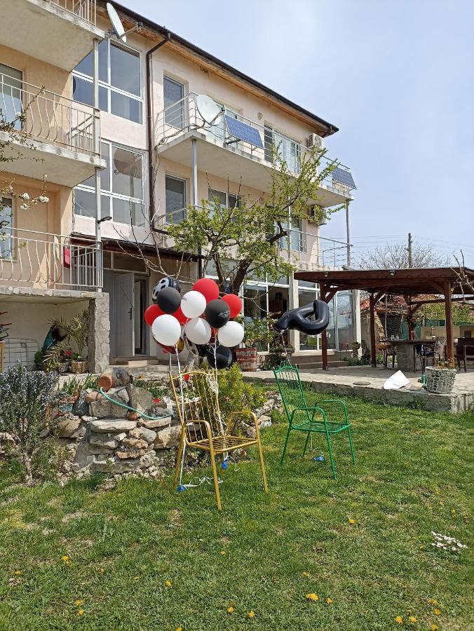 Stai Za Gosti Bazdarovi Apartment Byala  Ngoại thất bức ảnh